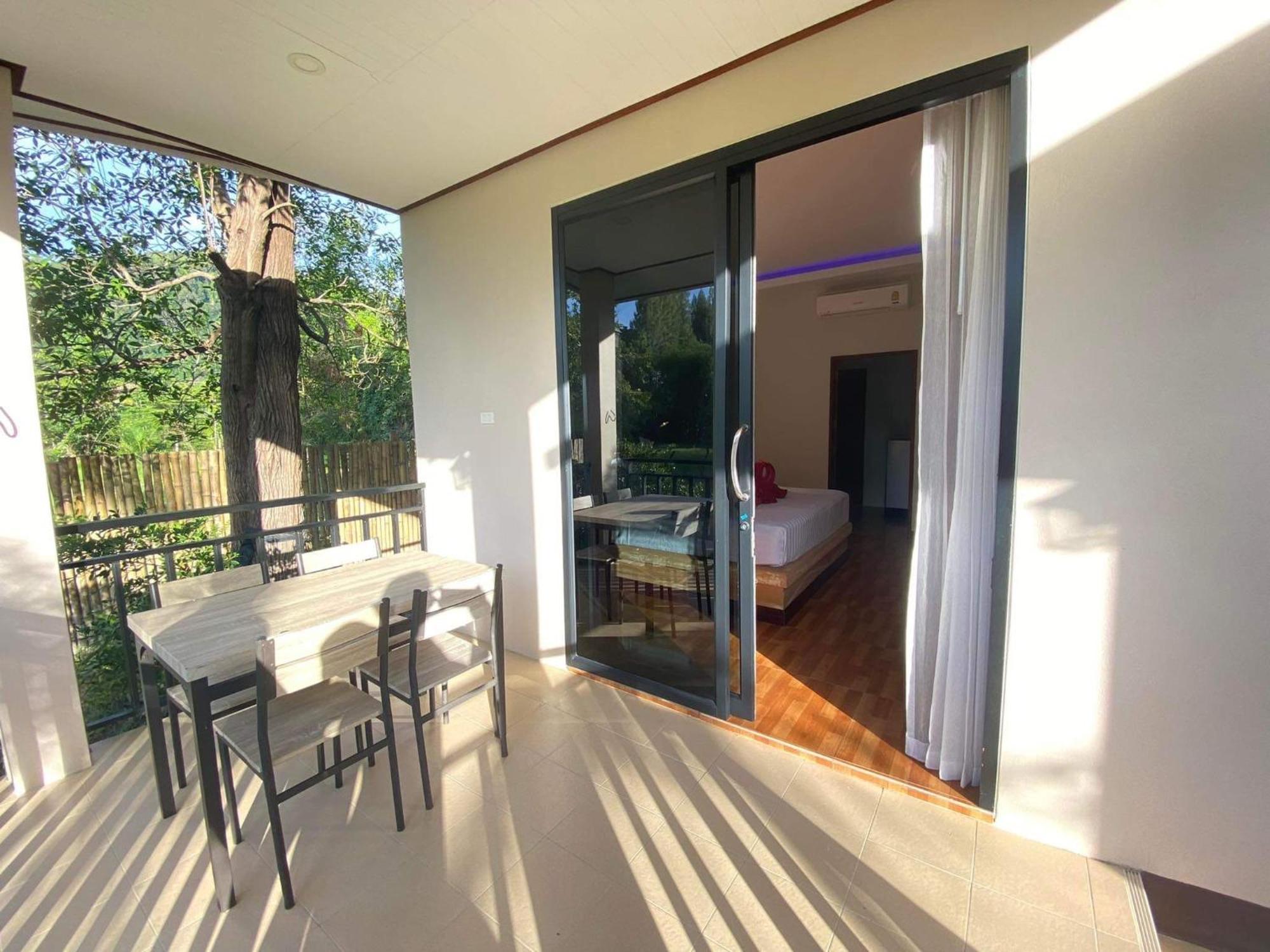 Lanta Living Ko Lanta